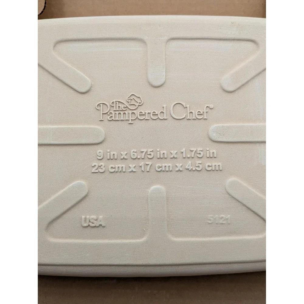Pampered Chef Small Ridged Baker 1342 9x6.75 Stoneware Baking Dish Beige USA